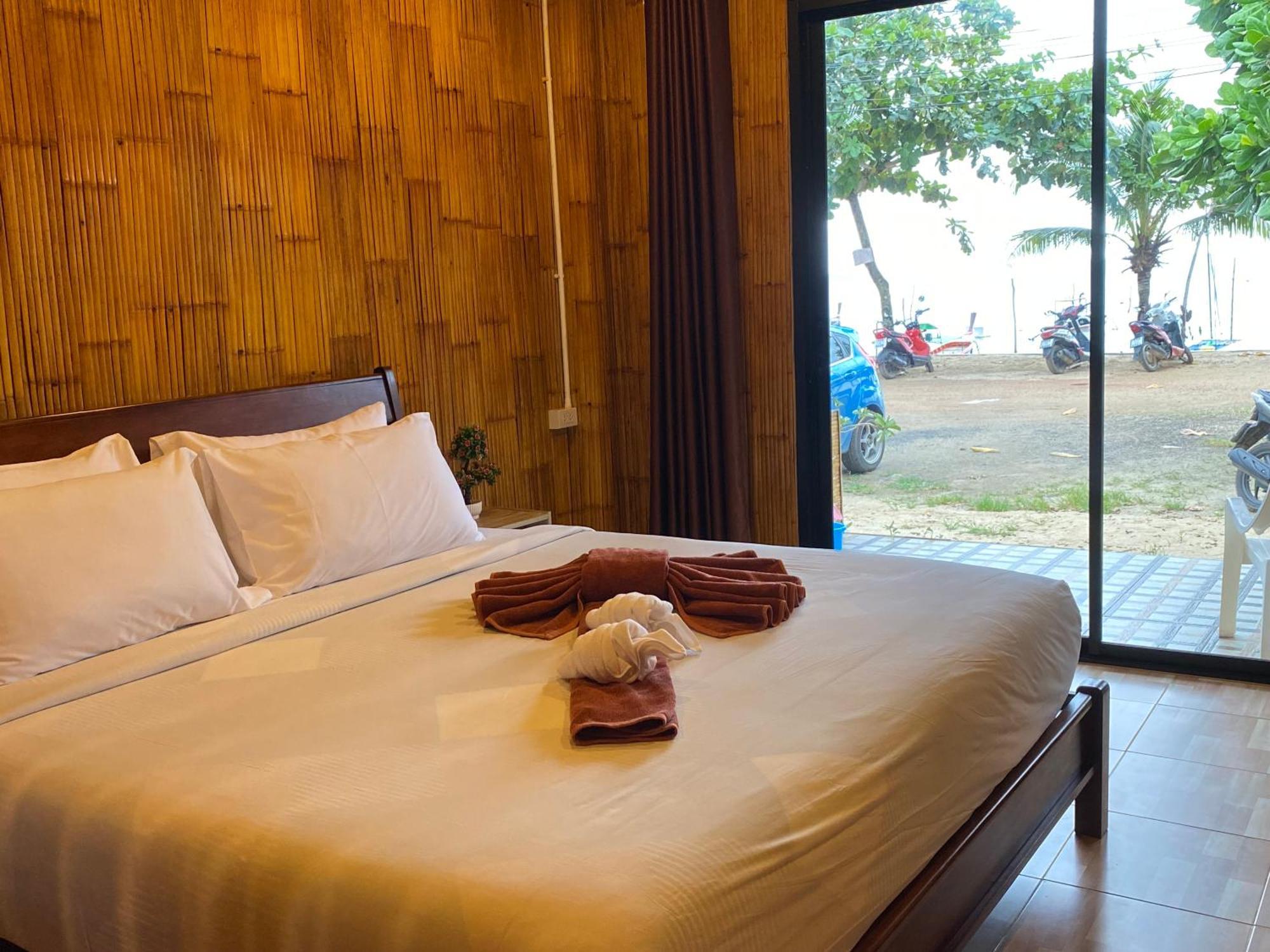 Lanta Wild Beach Resort Ko Lanta Buitenkant foto