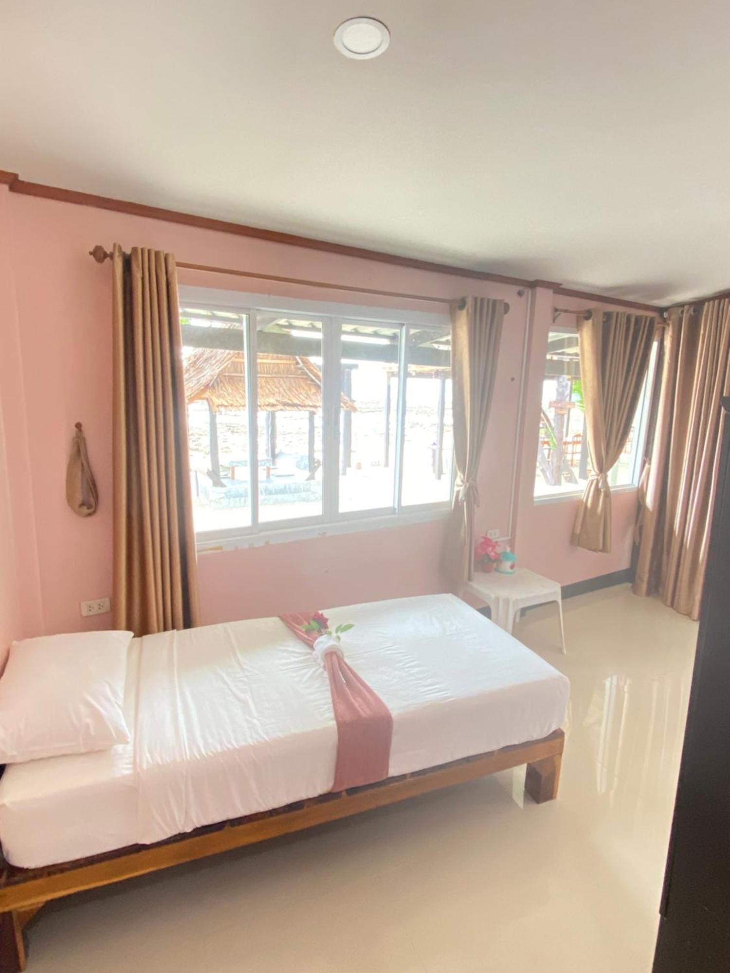 Lanta Wild Beach Resort Ko Lanta Buitenkant foto