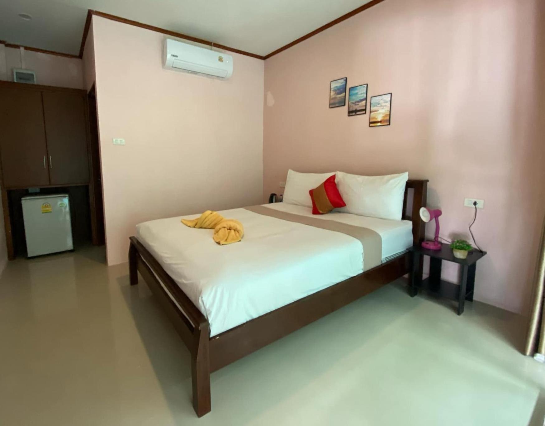 Lanta Wild Beach Resort Ko Lanta Buitenkant foto